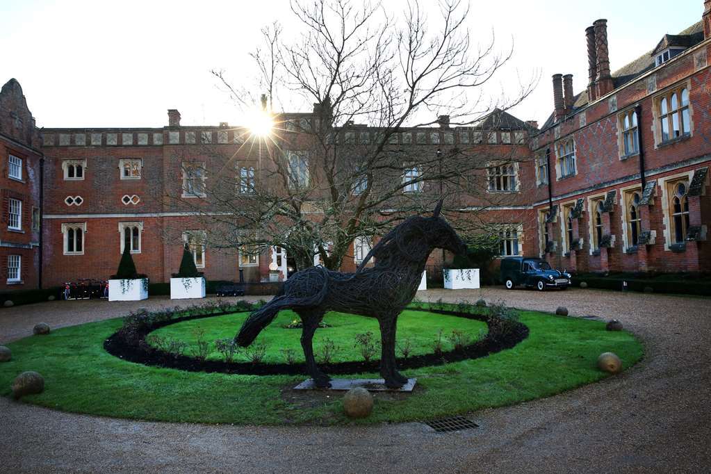 Hotel Wotton House 4*