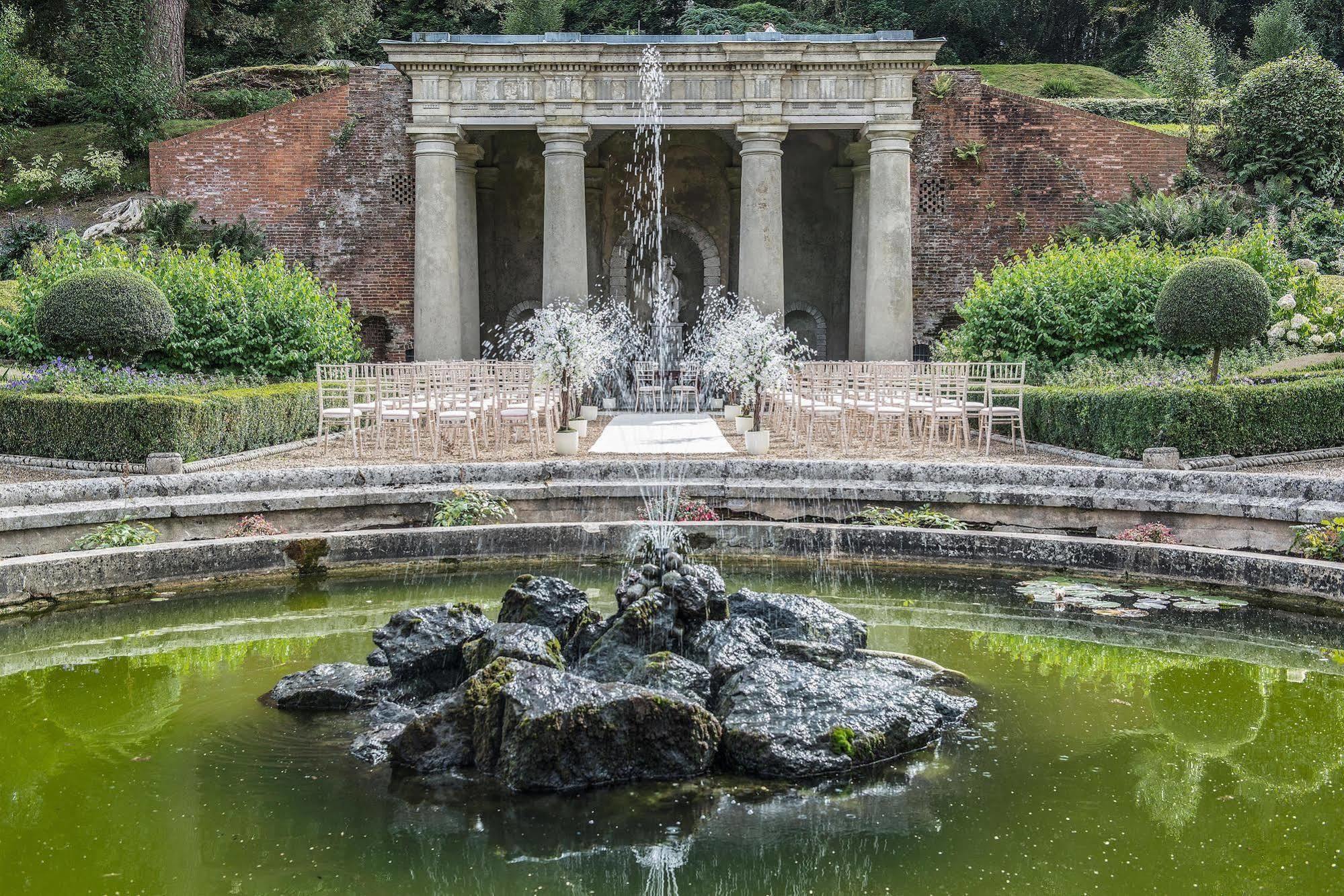Wotton House Отель Доркинг